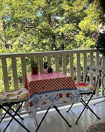 Bohemian Loft Guest house 4*